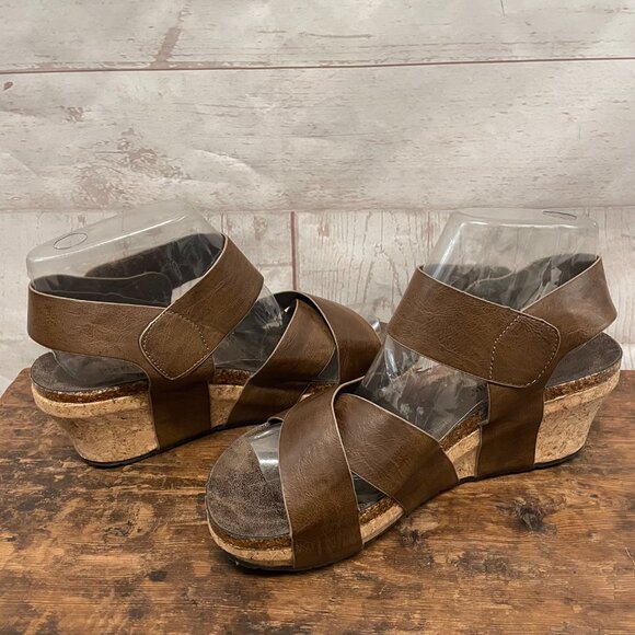 Pierre Dumas Chantal Wedge Sandals - Picture 3 of 8